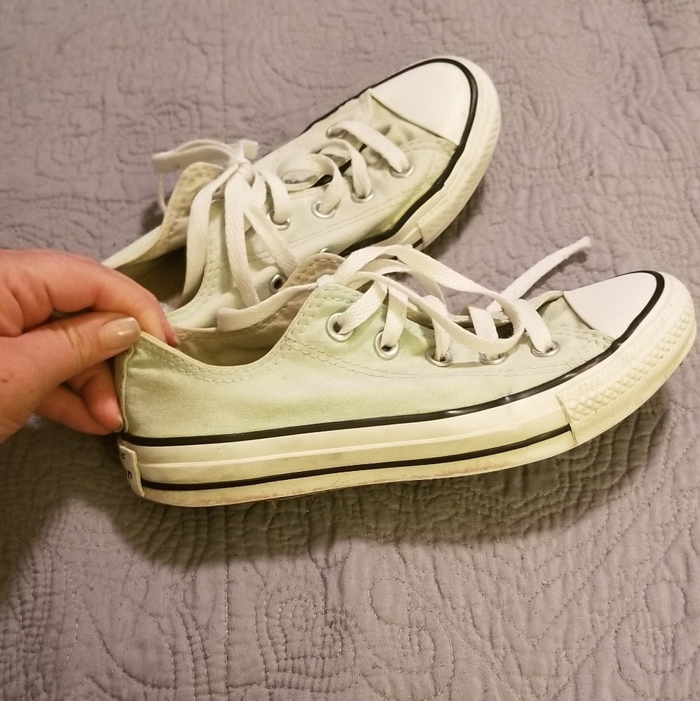 Converse Chucks - Picture 2 of 4